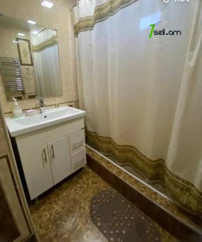 3 սենյականոց բնակարան, Դուրյան թաղամաս, 87 քմ, 7/9 հարկ, բարձր առաստաղներ, մի քանի պատշգամբ