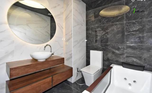 3 սենյականոց բնակարան նորակառույց շենքում Սայաթ-Նովայի պողոտայում, 118 քմ, 10/22 հարկ, 2 սանհանգույց