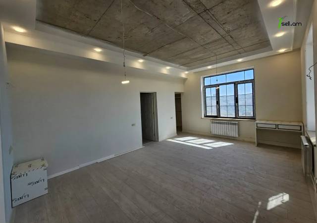 Երկու հարկանի քարե թաունհաուզ Ալբերտ Էյնշտեյնի փողոցում Քանաքեռավանում, 654 ք.մ., 3+ սանհանգույց