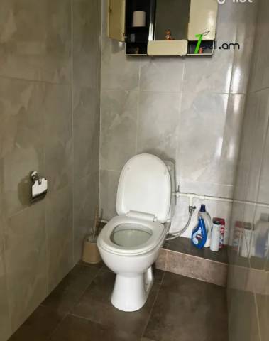 2 սենյականոց բնակարան Ռաֆայել Իսրաելյան փողոցում, 62 ք.մ., 7/9 հարկ, կոսմետիկ վերանորոգում