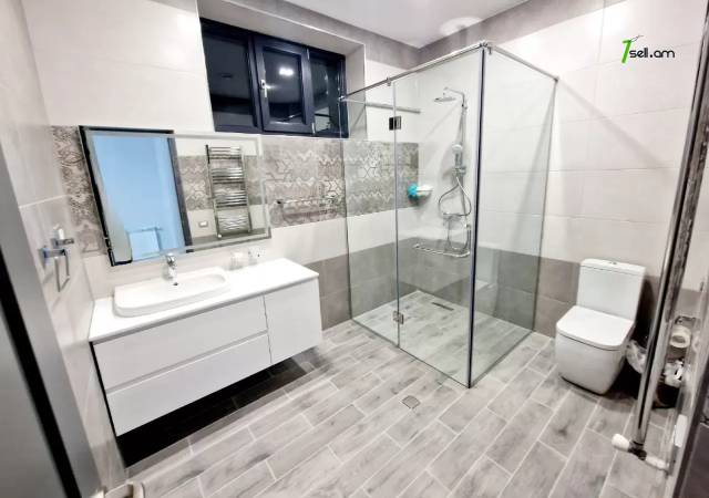 Երկու հարկանի քարե տուն Գոգոլի փողոցում Քանաքեռ Զեյթունում, 650 ք.մ., 3+ սանհանգույց