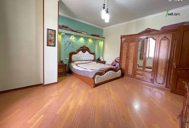 4 սենյականոց բնակարան նորակառույց շենքում Անտառային փողոցում, 125 ք.մ., 2 սանհանգույց