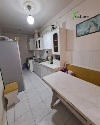 3 սենյականոց բնակարան, Դավթաշեն 1-ին թաղամաս, 78 ք.մ., 2/9 հարկ, կոսմետիկ վերանորոգում