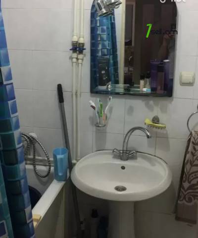 3 սենյականոց բնակարան Դրոյի փողոցում, 77 ք.մ., նախավերջին հարկ, բարձր առաստաղներ