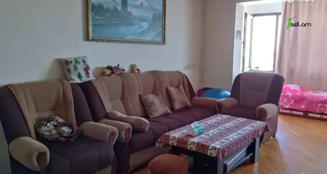 3 սենյականոց բնակարան Մոլդովական փողոցում, 80 ք.մ., նախավերջին հարկ, 2 սանհանգույց, եվրովերանորոգված