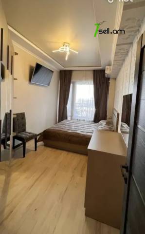 2 սենյականոց բնակարան նորակառույց շենքում Չարենցի փողոցում, 70 քմ, 5/12 հարկ, 2 սանհանգույց