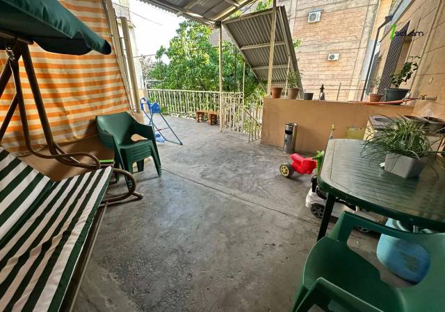 Բազմաֆունկցիոնալ գույք Արամ Խաչատրյանի փողոցում Արաբկիրում, 150 քմ