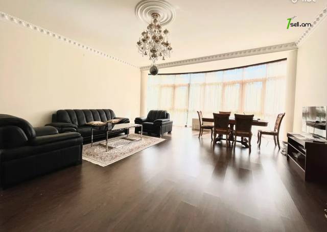 Ընդարձակ 4 սենյականոց բնակարան նորակառույց շենքում Արամի փողոցում, 255 ք.մ., 3+ սանհանգույց