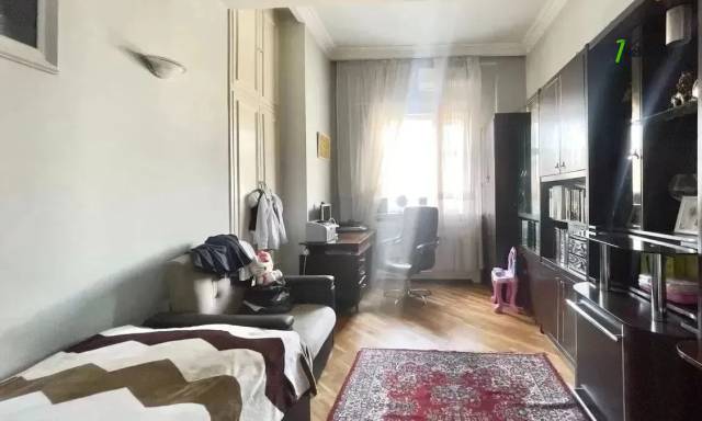 3 սենյականոց բնակարան Կիևյան փողոցում, 105 ք.մ., 3/5 հարկ, 2 սանհանգույց, բարձր առաստաղներ