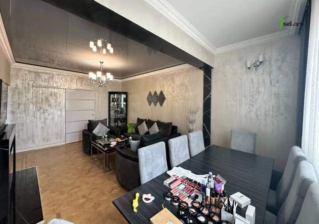 2 սենյականոց բնակարան Շոպրոնի փողոցում, 68 քմ, 1/5 հարկ, կապիտալ վերանորոգված, քարե շենք