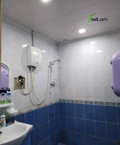 3 սենյականոց բնակարան, 16 թաղամաս, 85 ք.մ., 14/16 հարկ, մի քանի պատշգամբ
