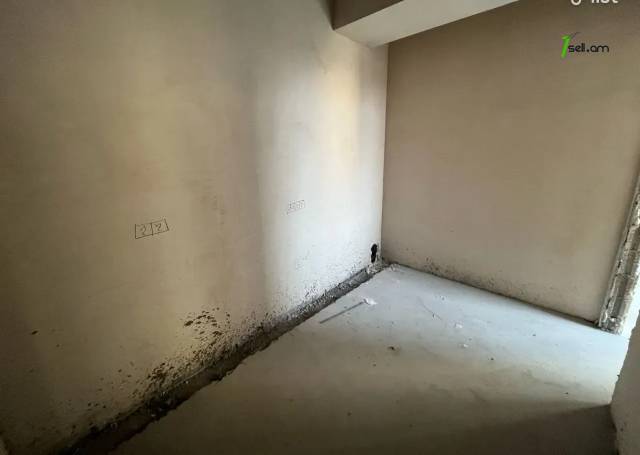 4 սենյականոց բնակարան նորակառույց շենքում Պարույր Սևակի փողոցում, 89 ք.մ., 5/15 հարկ