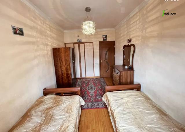 3 սենյականոց բնակարան Հունան Ավետիսյանի փողոցում, 78 ք.մ., կապիտալ վերանորոգված