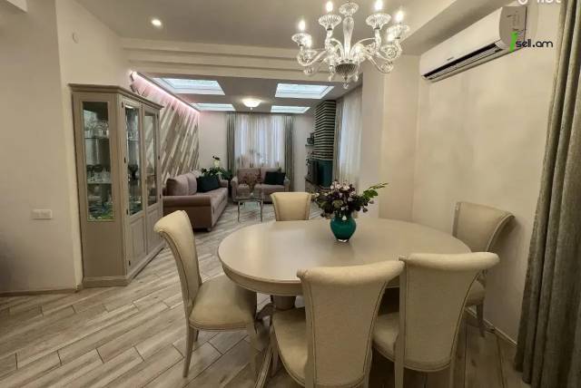 4 սենյականոց բնակարան նորակառույց շենքում Ադոնցի փողոցում, 120 ք.մ., 2 սանհանգույց, բարձր առաստաղներ