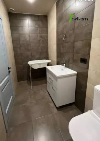 4 սենյականոց բնակարան նորակառույց շենքում Բագրևանդի փողոցում, 150 ք.մ., 3+ սանհանգույց