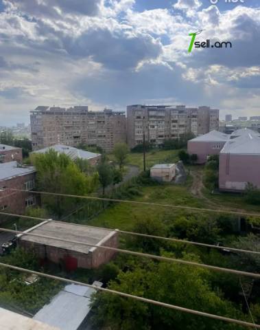 3 սենյականոց բնակարան, Ավան-Առինջ 2-րդ միկրոշրջան, 77 քմ, նախավերջին հարկ, եվրովերանորոգված