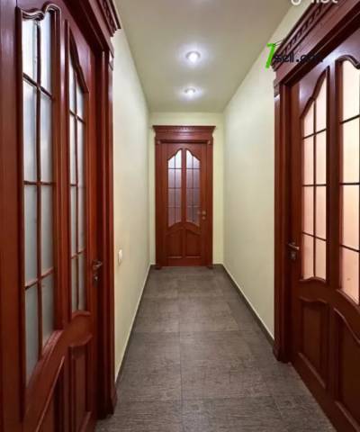 3 սենյականոց բնակարան նորակառույց շենքում Արամի փողոցում, 143 քմ, 4/13 հարկ, 2 սանհանգույց