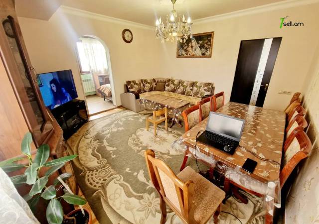 3 սենյականոց բնակարան Էրեբունու փողոցում, 80 ք.մ., 12/14 հարկ, եվրովերանորոգված