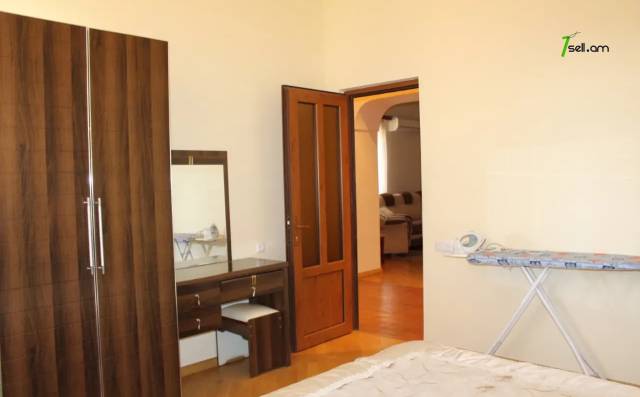 3 սենյականոց բնակարան նորակառույց շենքում Բայրոնի փողոցում, 70 քմ, 2/5 հարկ, կապիտալ վերանորոգված