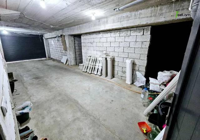 Երեք հարկանի տուն, Թումանյան թաղամաս Ավանում, 630 ք.մ., 3+ սանհանգույց, կապիտալ վերանորոգված