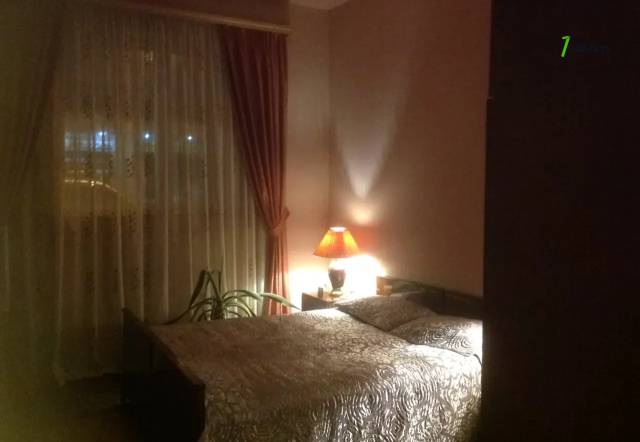 Մեկ հարկանի քարե տուն Բուռնազյան փողոցում Էրեբունիում, 300 ք.մ., կապիտալ վերանորոգված