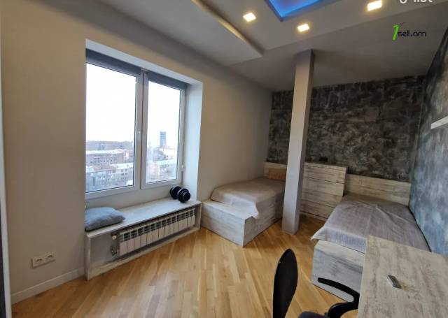 3 սենյականոց բնակարան նորակառույց շենքում Հրաչյա Ներսիսյան փողոցում, 115 քմ, բարձր առաստաղներ