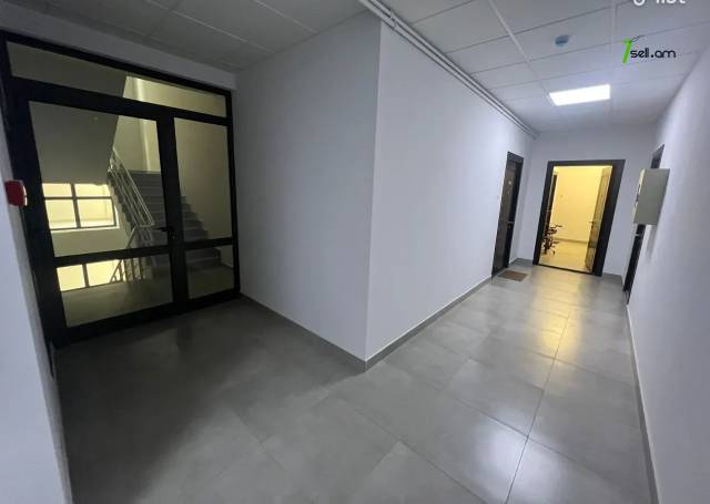 3 սենյականոց բնակարան նորակառույց շենքում Էրեբունու փողոցում, 96 քմ, 8/15 հարկ, 2 սանհանգույց