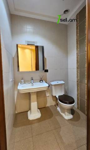 4 սենյականոց բնակարան նորակառույց շենքում Ամիրյան փողոցում, 200 քմ, 7/12 հարկ, 3+ սանհանգույց