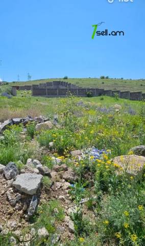 Հողատարածք բնակելի շինությունների համար, Վահան Տերյան Թաղ. 3-րդ Փող. Ավանում, 2000 քմ