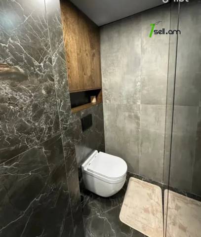 3 սենյականոց բնակարան նորակառույց շենքում Եղիշե Չարենցի փողոցում, 71 ք.մ., բարձր առաստաղներ