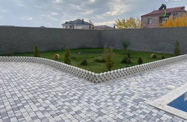 Մեկ հարկանի տուն Դավթաշենի 10-րդ փողոցում Դավիթաշենում, 320 ք.մ., 2 սանհանգույց