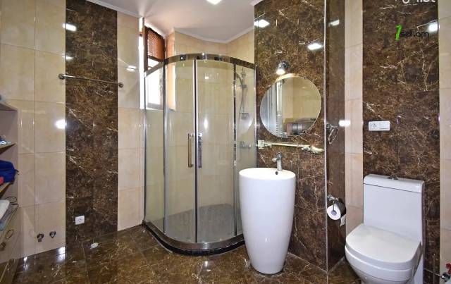 4 սենյականոց բնակարան նորակառույց շենքում Կիևյան փողոցում, 140 ք.մ., 3+ սանհանգույց