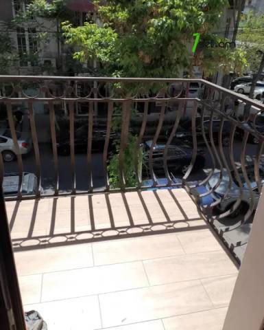 Ընդարձակ 1 սենյականոց բնակարան Պուշկինի փողոցում, 54 ք.մ., բարձր առաստաղներ, 2/4 հարկ