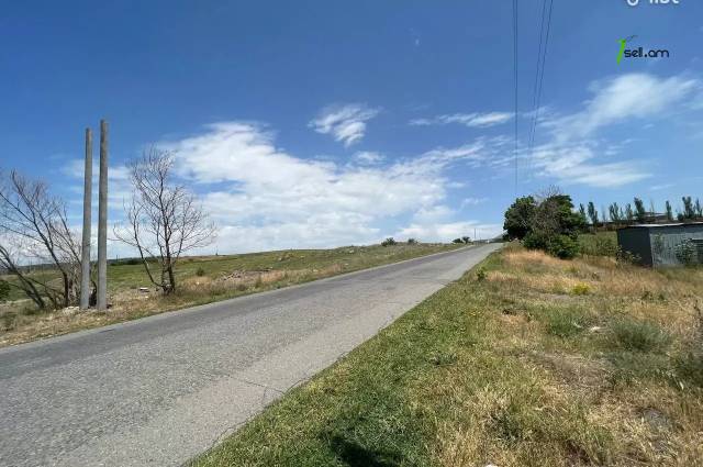 Հողատարածք բնակելի շինությունների համար Աբովյանում, 9500 ք.մ.