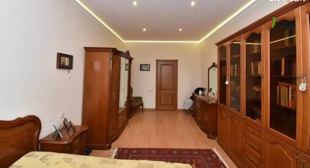 3 սենյականոց բնակարան նորակառույց շենքում Գրիբոյեդովի փողոցում, 116 քմ, 10/14 հարկ, 2 սանհանգույց