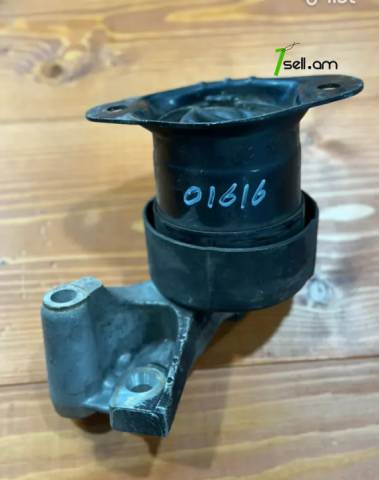 Շարժիչի բարձիկ աջ / մատոռի պադուշկա աջ, Honda Elysion RR1, 2004թ, Օրիգինալ պահեստամաս