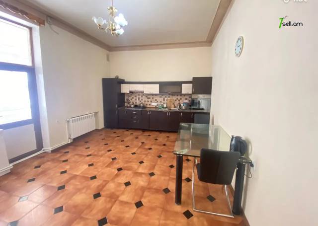 Չորս հարկանի տուն Տիչինայի փողոցում Մալաթիա Սեբաստիայում, 980 քմ, 3+ սանհանգույց