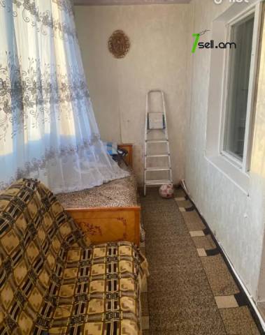 4 սենյականոց բնակարան Դանիել Վարուժանի փողոցում, 100 ք.մ., մասնակի վերանորոգում