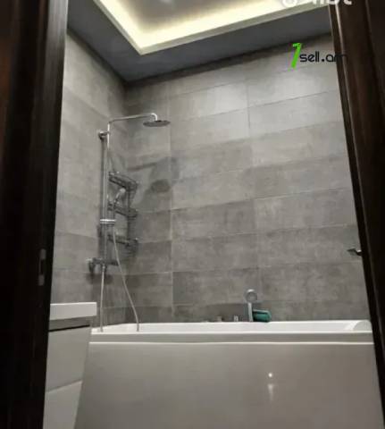 2 սենյականոց բնակարան նորակառույց շենքում Հայրիկ Մուրադյան փողոցում, 100 քմ, 7/18 հարկ