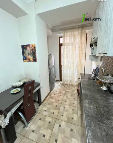 3 սենյականոց բնակարան նորակառույց շենքում Ադոնցի փողոցում, 82 քմ, 2/8 հարկ, 2 սանհանգույց