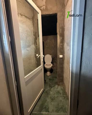 Երկու հարկանի քարե տուն Դավիթ Բեկի փողոցում Նոր Նորքում, 1400 ք.մ., կոսմետիկ վերանորոգում