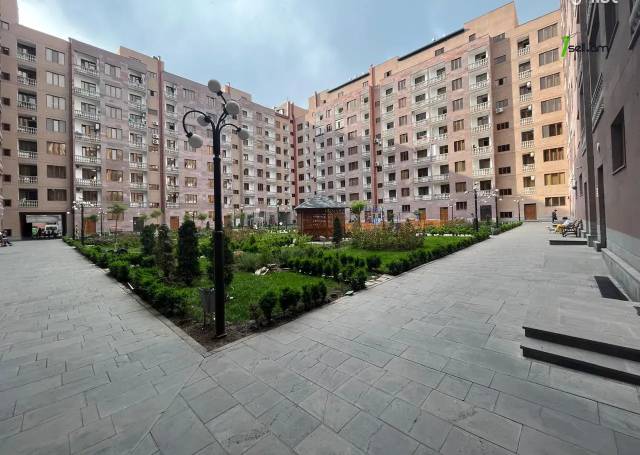 3 սենյականոց բնակարան նորակառույց շենքում Ադոնցի փողոցում, 89 քմ, 3/8 հարկ, 2 սանհանգույց