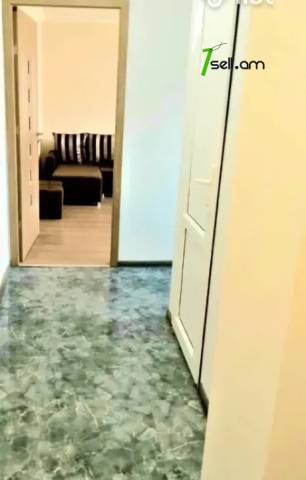 1 սենյականոց բնակարան Ռոստովյան փողոցում, 35 ք.մ., 3/5 հարկ, եվրովերանորոգված, քարե շենք