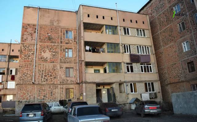 2 սենյականոց բնակարան, Արագած-6 թաղամաս, 52 ք.մ., 2/4 հարկ, եվրովերանորոգված