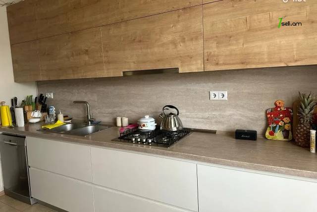 3 սենյականոց բնակարան նորակառույց շենքում Պարույր Սևակի փողոցում, 115 քմ, 5/16 հարկ, 2 սանհանգույց