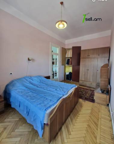 3 սենյականոց բնակարան Ազատության պողոտայում, 83 քմ, նախավերջին հարկ, բարձր առաստաղներ