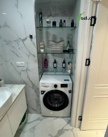 4 սենյականոց բնակարան Դրոյի փողոցում, 108 ք.մ., դիզայներական ոճով վերանորոգված, քարե շենք