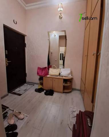 3 սենյականոց բնակարան Տիգրան Մեծի պողոտայում, 65 ք.մ., նախավերջին հարկ, կապիտալ վերանորոգված