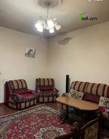 Մեկ հարկանի տուն Ուսուբ Բեկ Թեմուրյան փողոցում Քանաքեռ Զեյթունում, 73 քմ