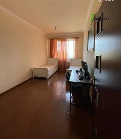 2 սենյականոց բնակարան նորակառույց շենքում Պարույր Սևակի փողոցում, 68 քմ, 12/14 հարկ